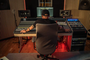 emi_pic_mixer Emanuel Glueck emiartz emibeatz mischpult regie